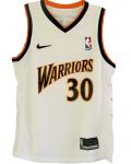 Fanella e Golden State Warriors (Steph Curry 30)